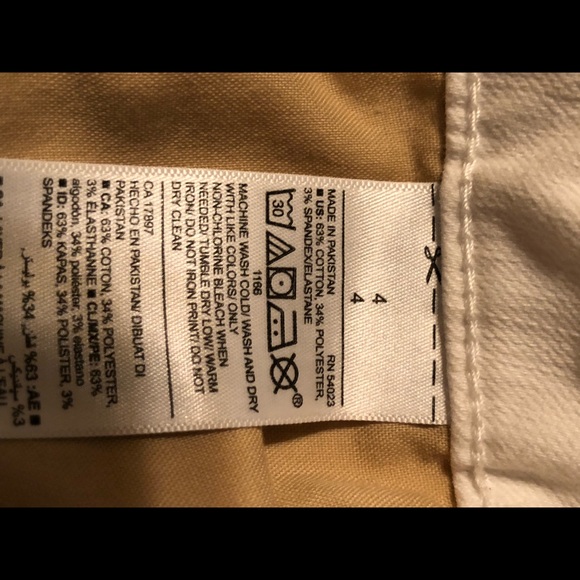 Old Navy white jean - Picture 2 of 4